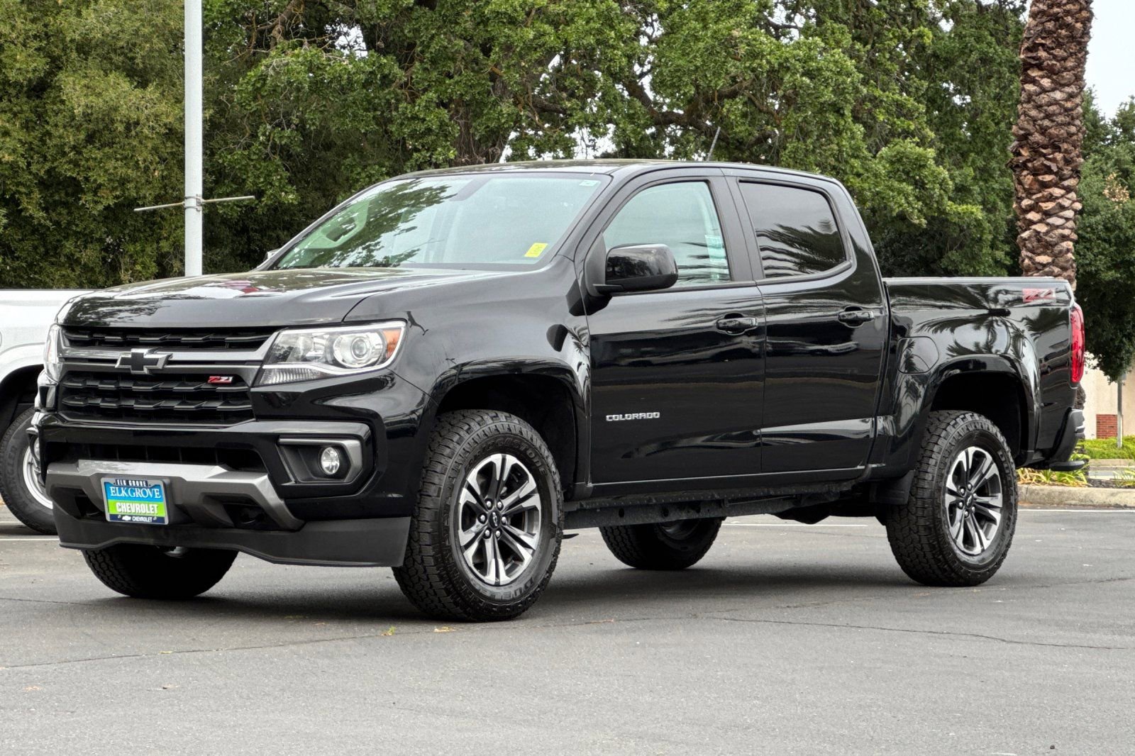 Used 2022 Chevrolet Colorado Z71 AWD/4WD image 7