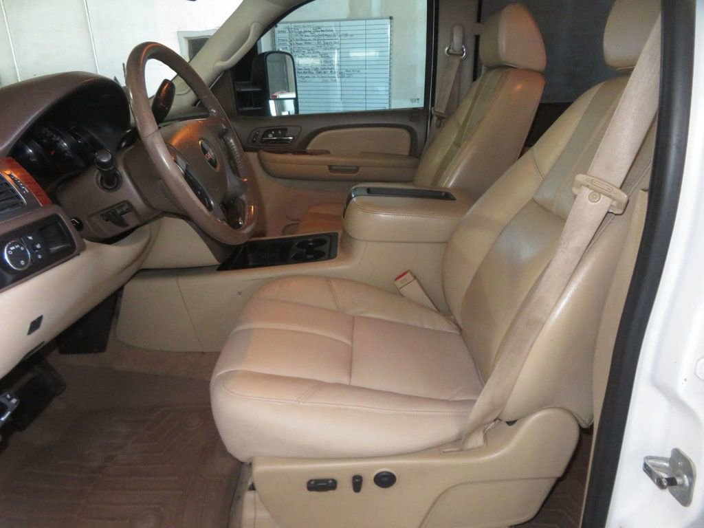 Used 2008 GMC Sierra 2500 SLT w/ EZ-Lift Tailgate Package RWD image 20