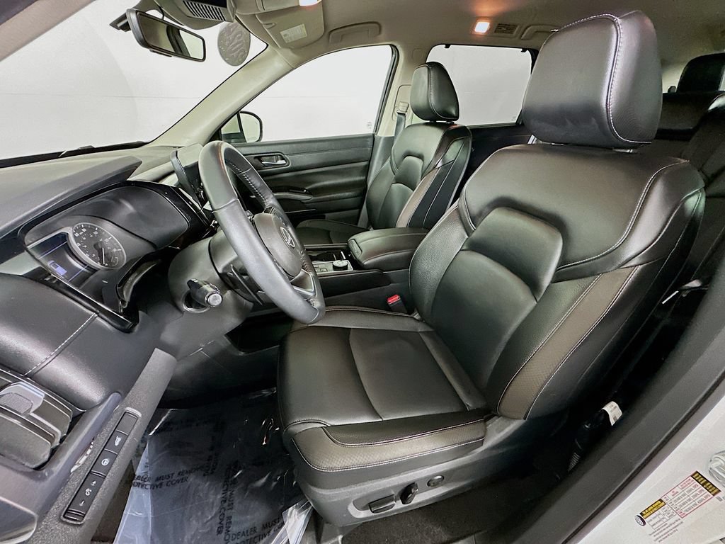 Certified 2024 Nissan Pathfinder SL AWD/4WD image 30