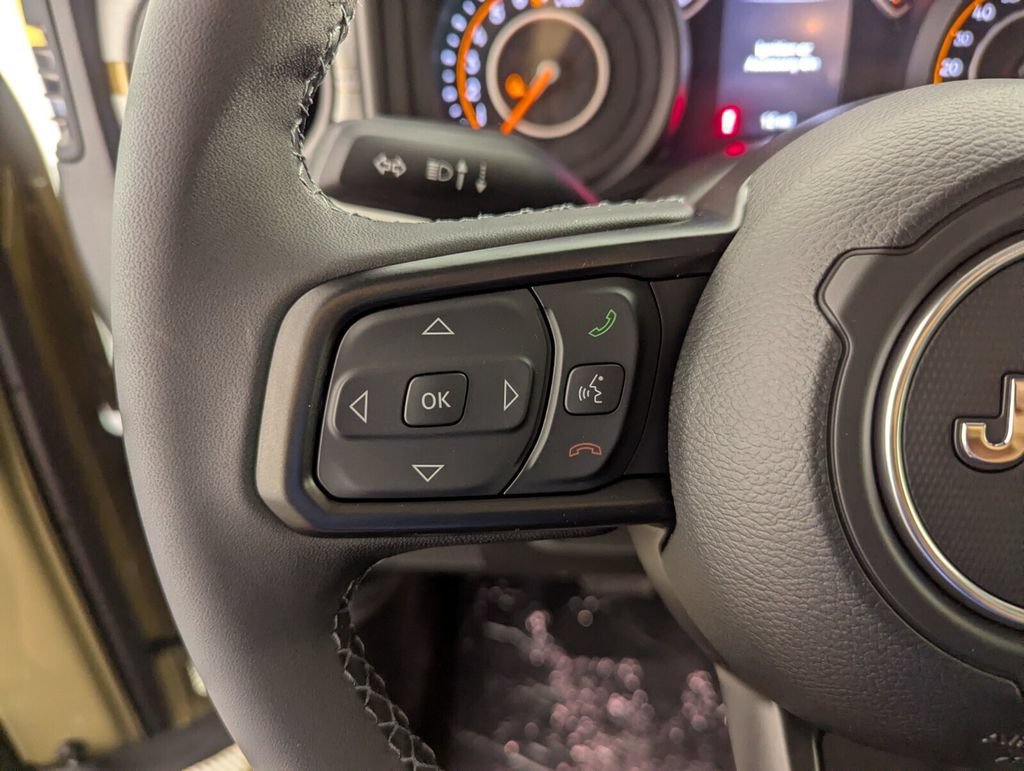 New 2026 Jeep Gladiator Sport AWD/4WD image 19