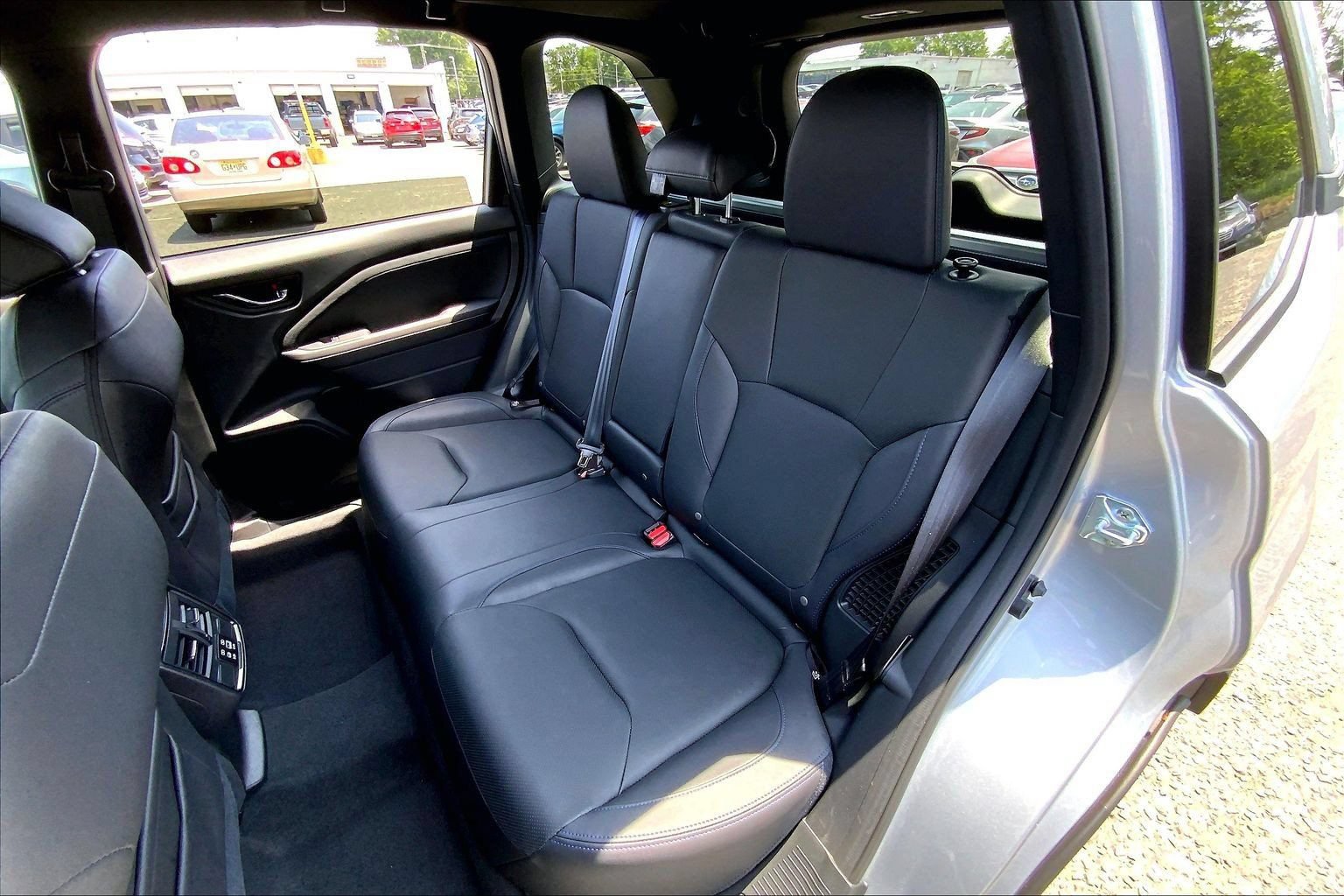 Certified 2025 Subaru Forester Limited AWD/4WD image 22