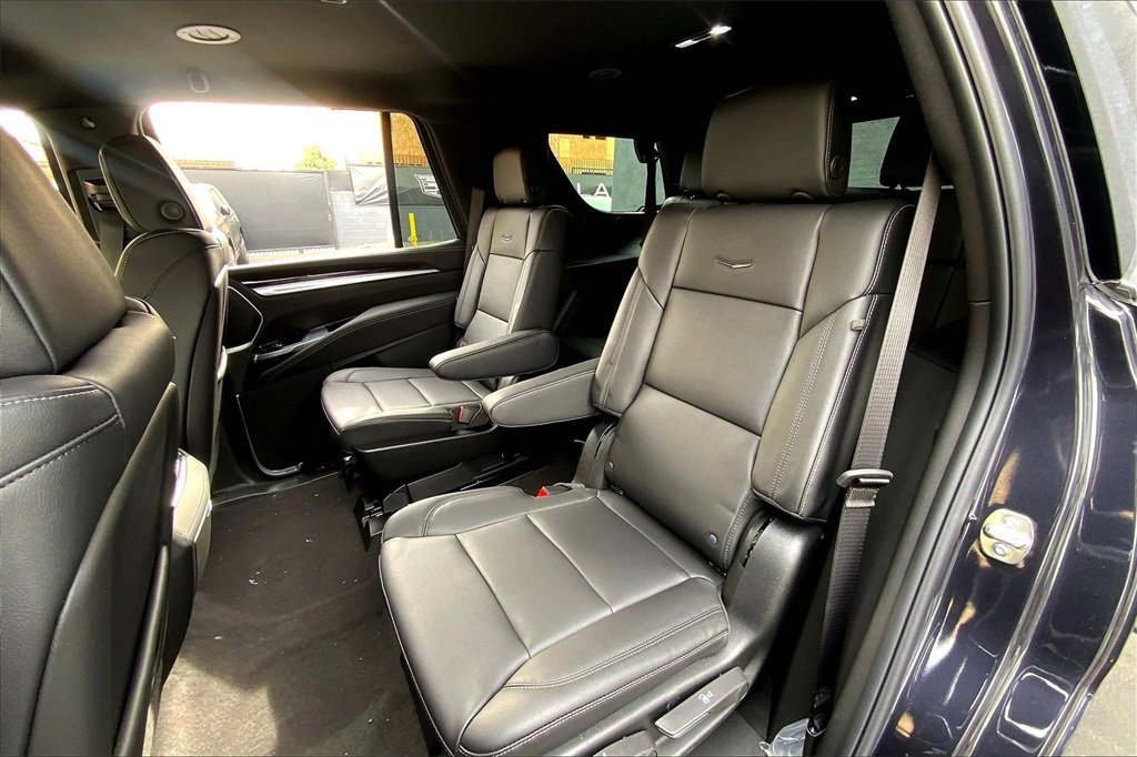 New 2026 Cadillac Escalade 4WD w/ LPO, Floor Liner Package image 29