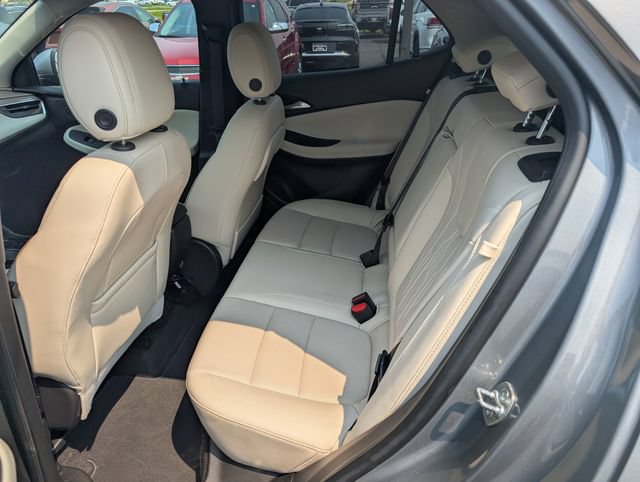 Used 2024 Buick Encore GX Avenir w/ Avenir Convenience Package FWD image 9