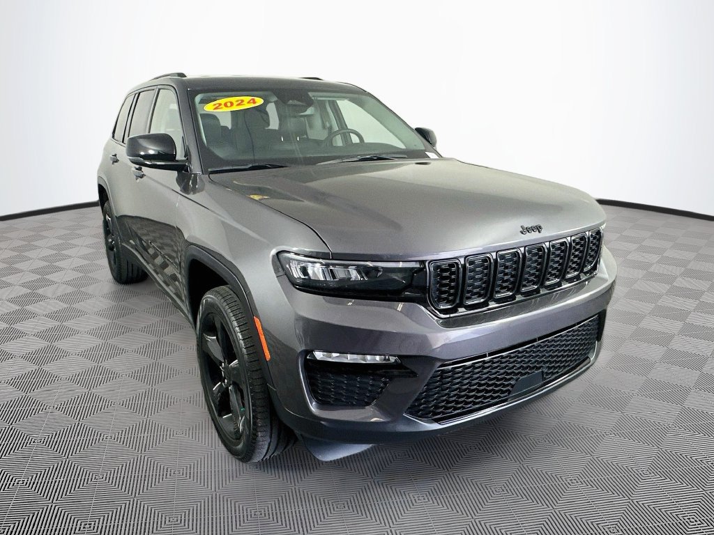Certified 2024 Jeep Grand Cherokee Limited w/ Black Appearance Package AWD/4WD image 2