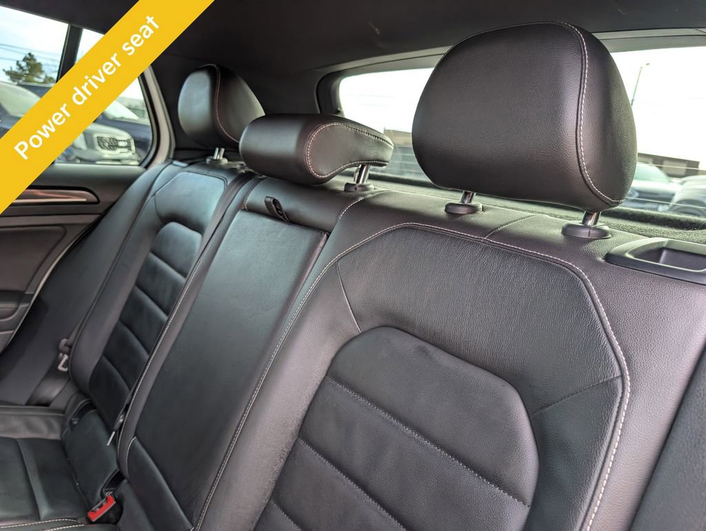 Used 2017 Volkswagen Golf R 4-Door image 11