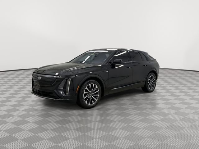 Used 2024 Cadillac Lyriq Sport image 4