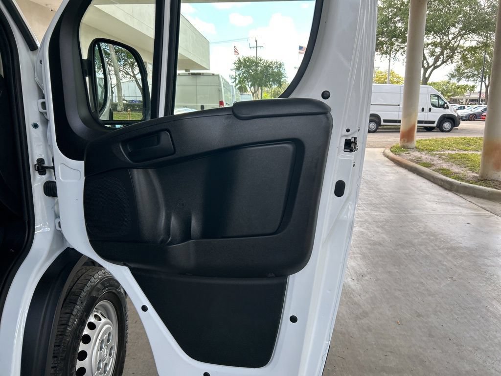 Used 2025 RAM ProMaster 2500 w/ Convenience Group FWD image 25