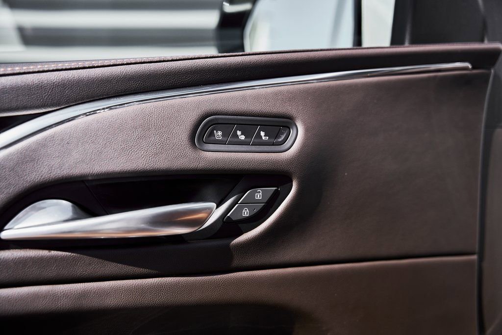 Used 2023 Cadillac Escalade ESV Sport w/ LPO, ONYX Package image 33