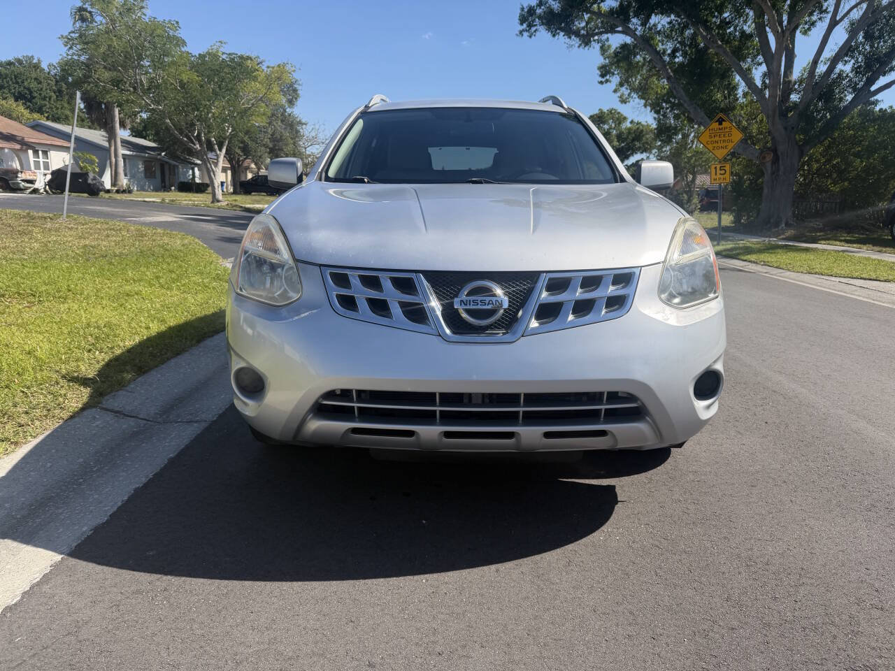 Used 2011 Nissan Rogue SV FWD image 6