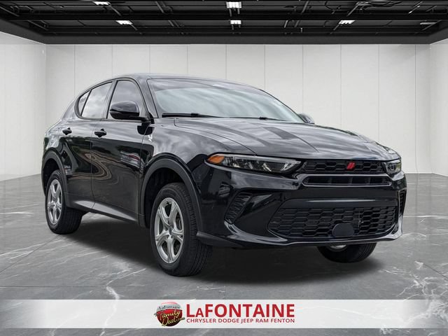Used 2023 Dodge Hornet GT w/ Cold Weather Group AWD/4WD image 7