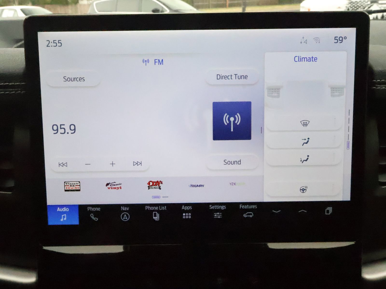 Used 2024 Ford Expedition XLT AWD/4WD image 41