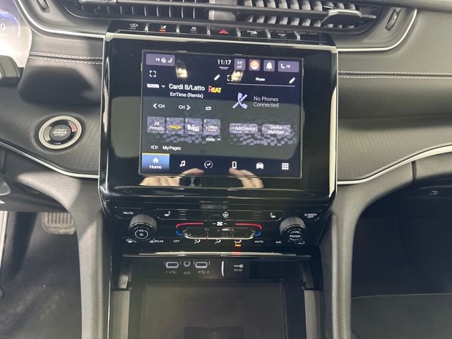 Used 2023 Jeep Grand Cherokee Altitude image 22