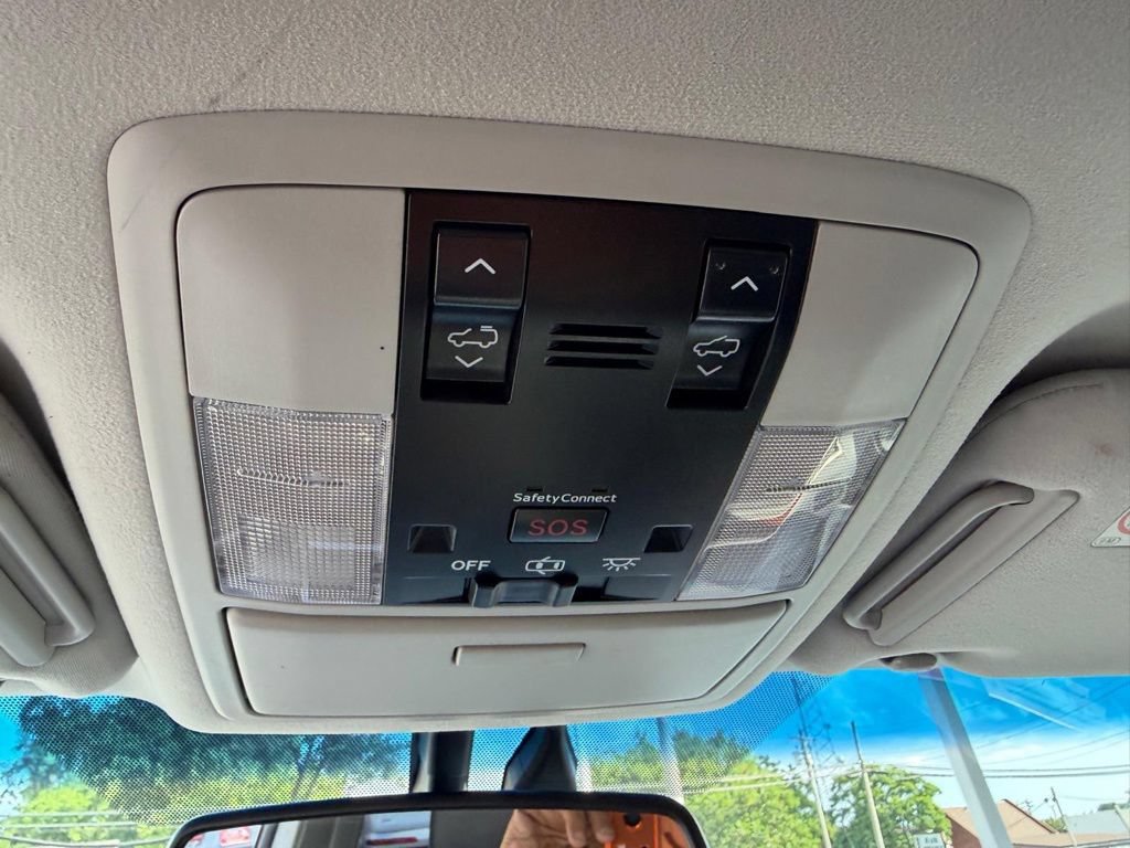 Used 2018 Lexus GX 460 Premium w/ Premium Package AWD/4WD image 35