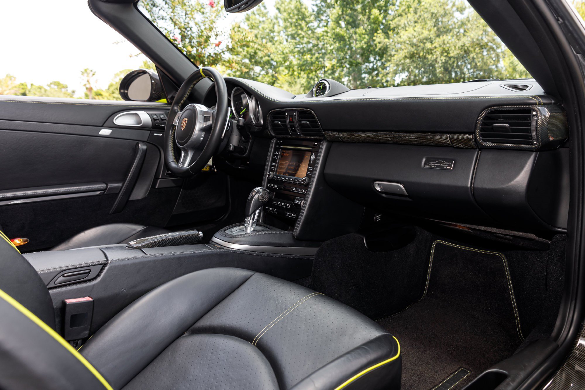 Used 2012 Porsche 911 Turbo S AWD/4WD image 16