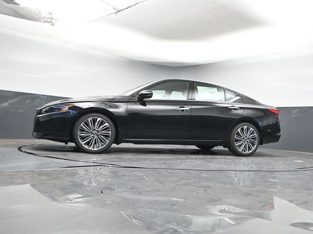 New 2025 Nissan Altima 2.5 SL image 26