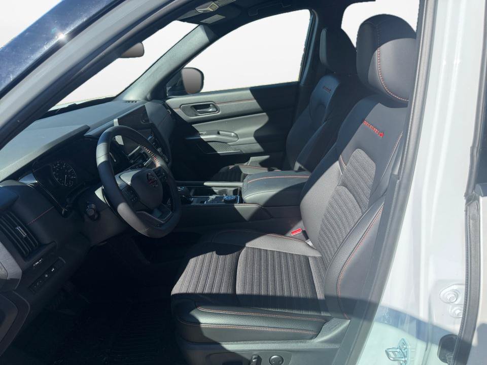 New 2026 Nissan Pathfinder Rock Creek AWD/4WD image 9
