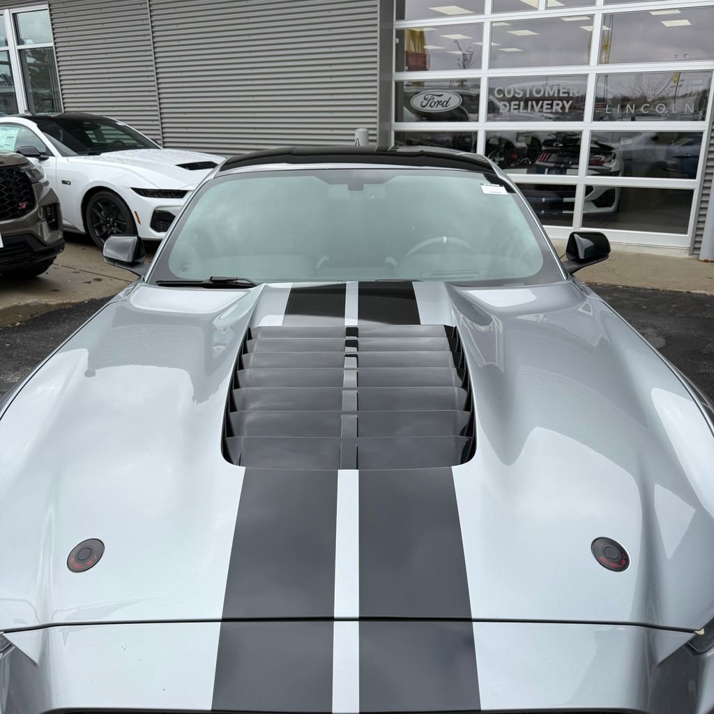 Used 2021 Ford Mustang Shelby GT500 w/ Technology Package image 13