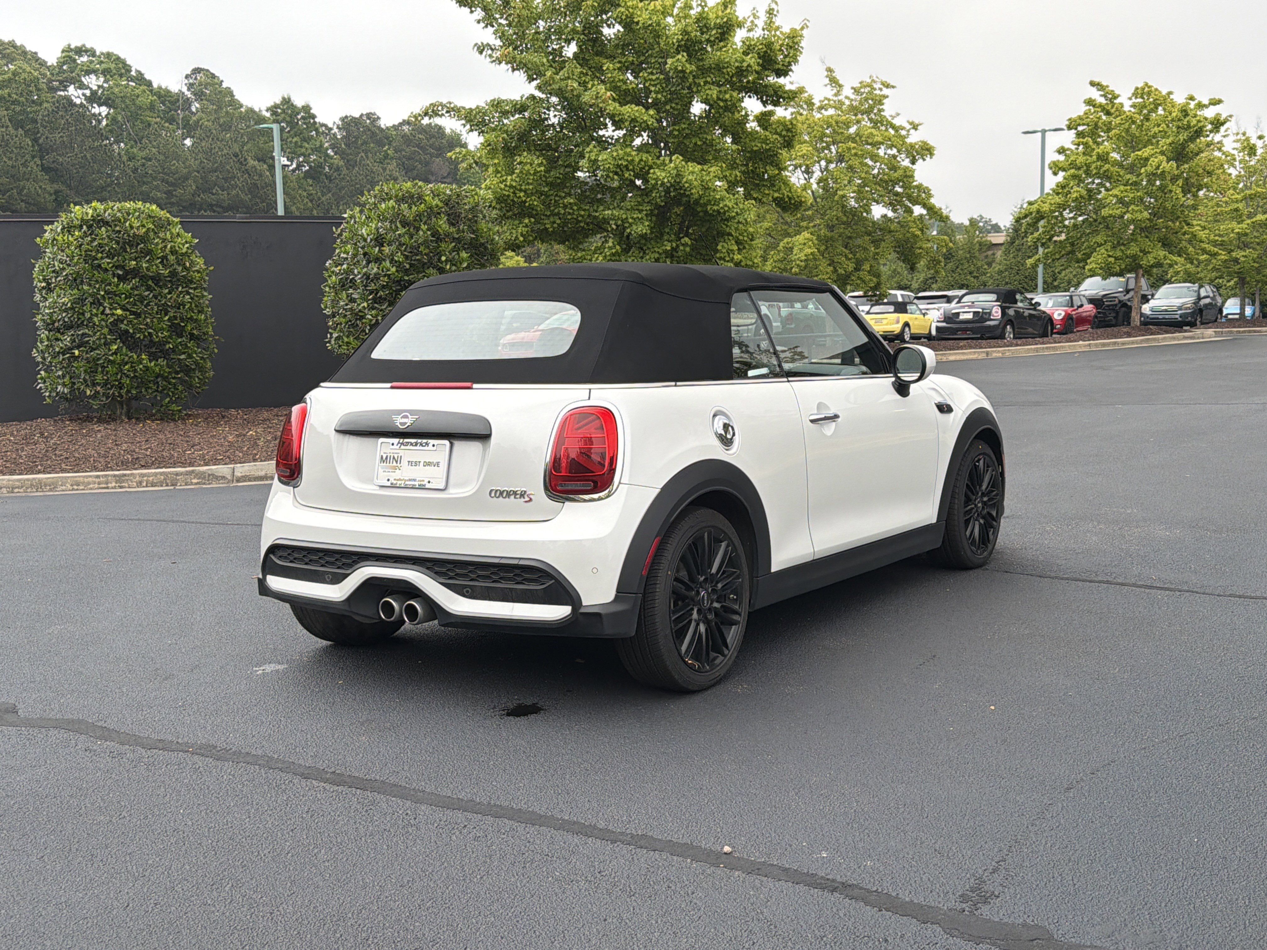 Used 2024 MINI Cooper S FWD image 3