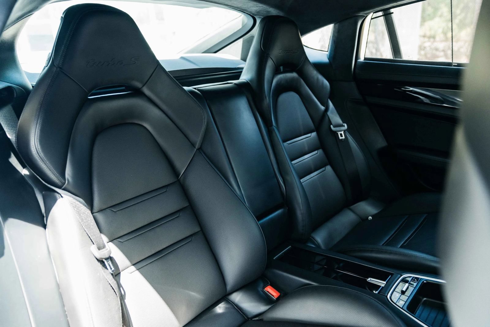 Used 2018 Porsche Panamera Turbo S AWD/4WD image 17