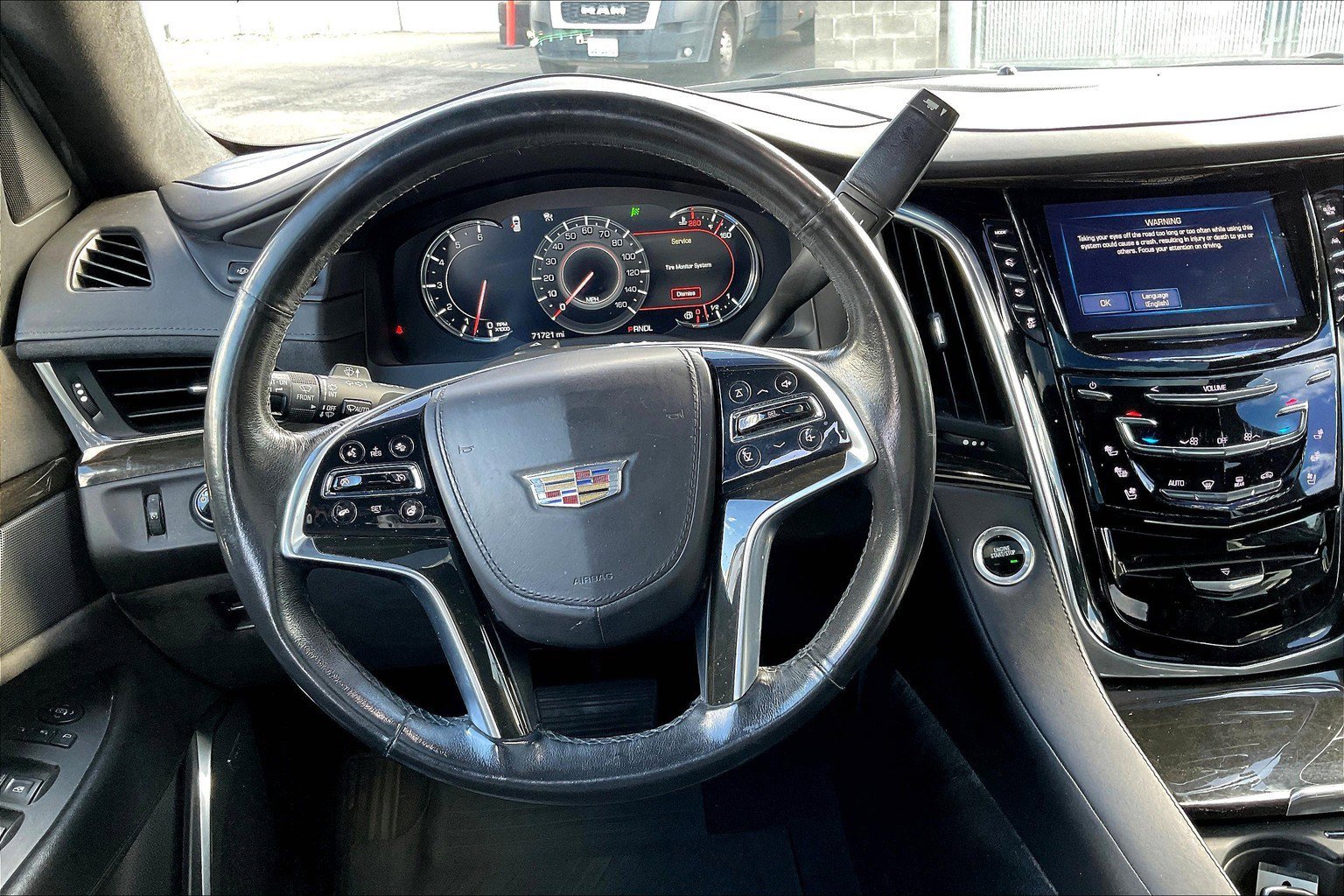 Used 2017 Cadillac Escalade Platinum image 5