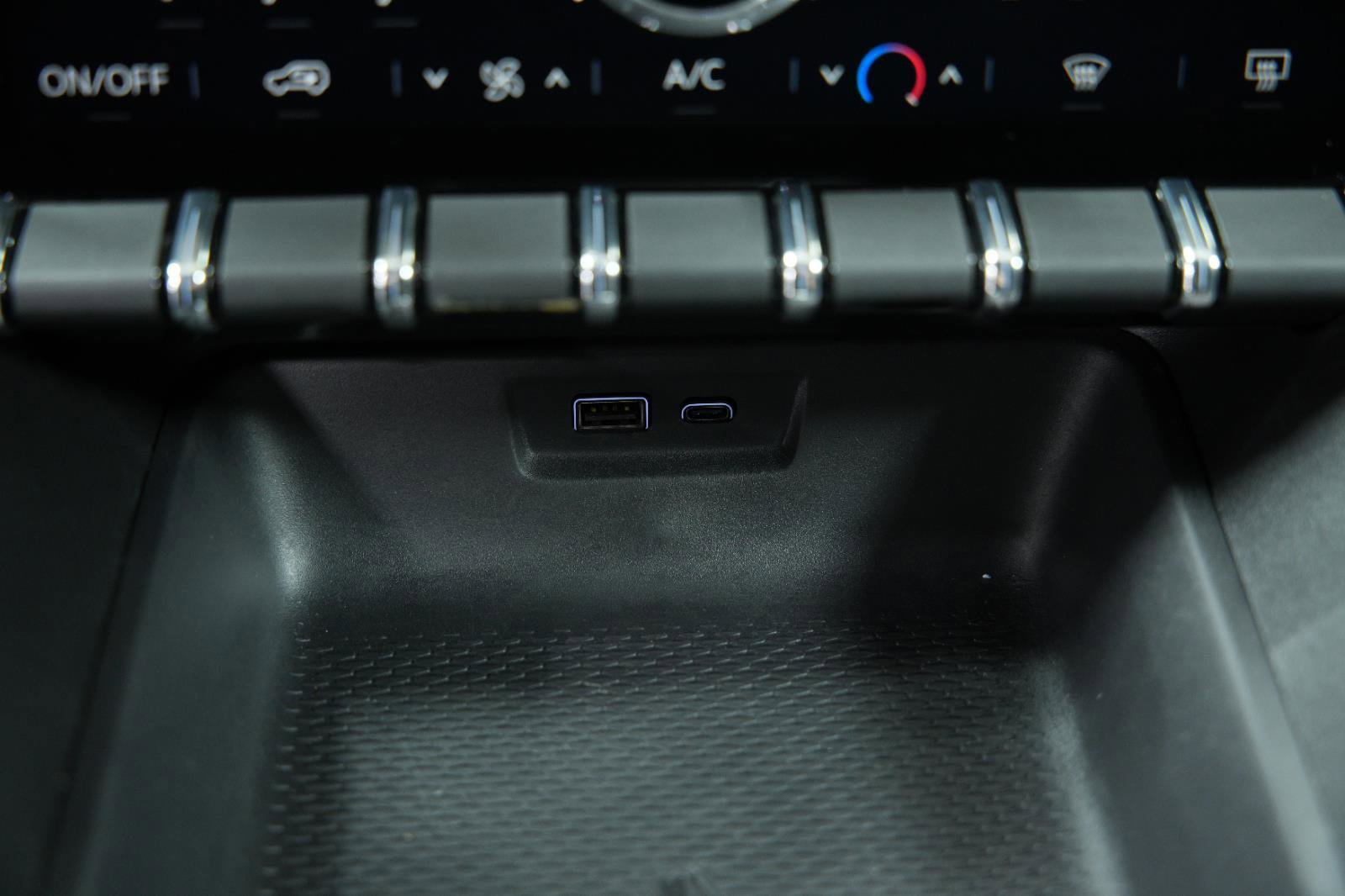 Used 2025 GMC Terrain Elevation image 38