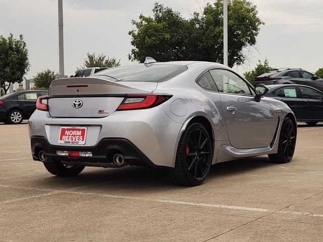 Used 2024 Toyota GR86 Premium w/ Performance Package RWD image 3