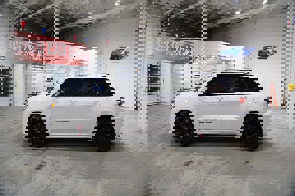 Used 2018 Jeep Grand Cherokee SRT w/ Trailer Tow Group IV image 6