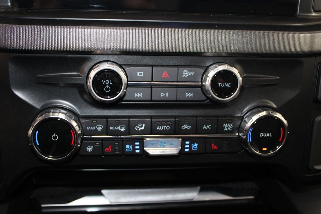 Used 2025 Ford F350 Platinum image 33