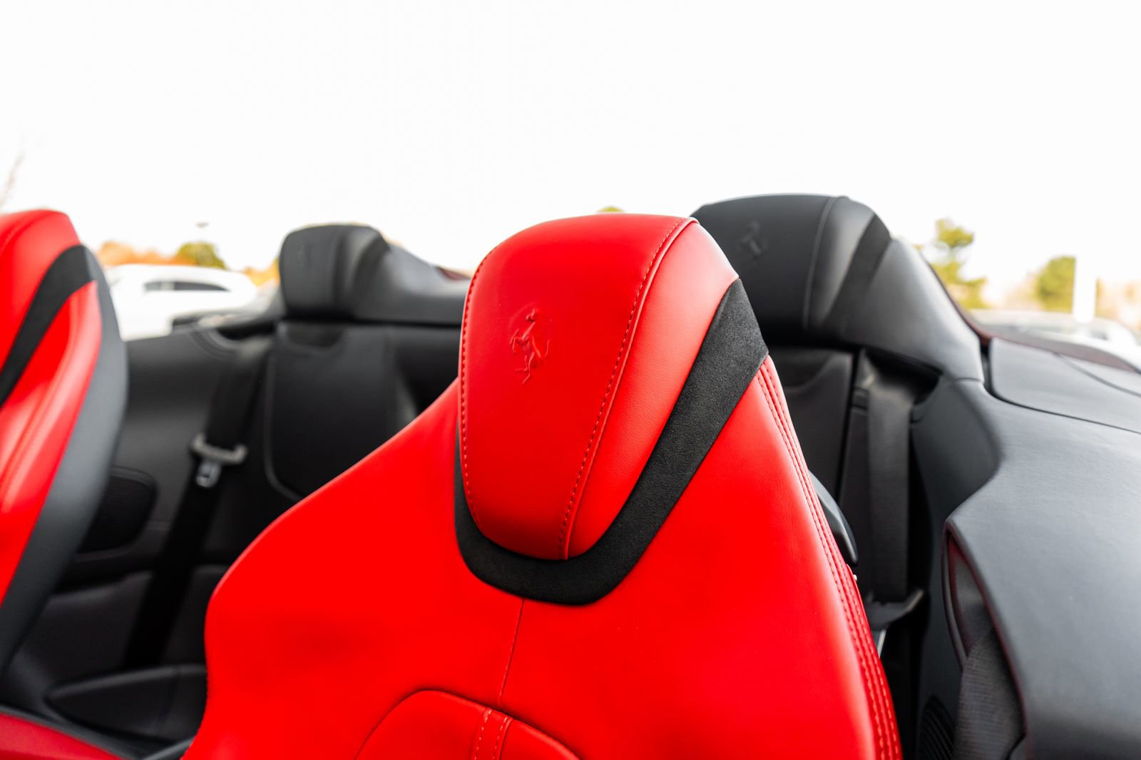 Used 2024 Ferrari Roma image 31