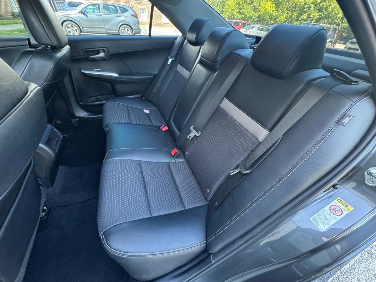 Used 2012 Toyota Camry SE FWD image 32