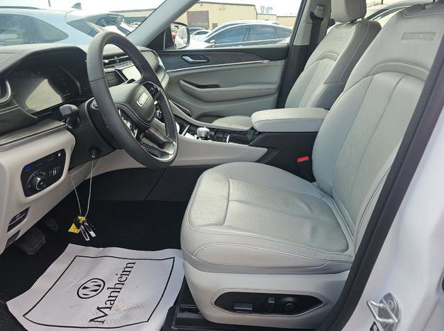 Used 2022 Jeep Grand Cherokee Overland image 10