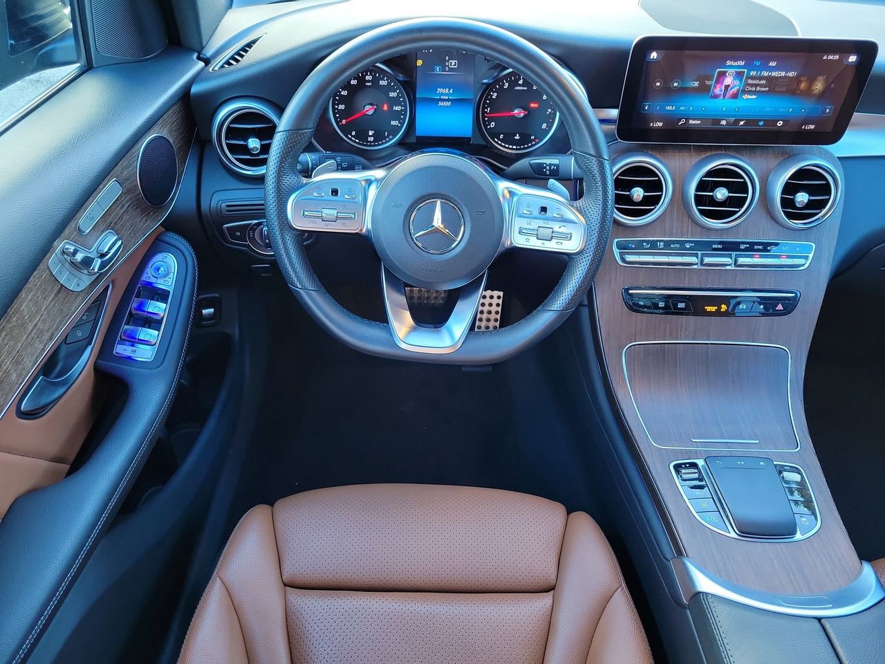 Used 2022 Mercedes-Benz GLC 300 image 16