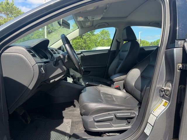 Used 2017 Volkswagen Jetta SE FWD image 11