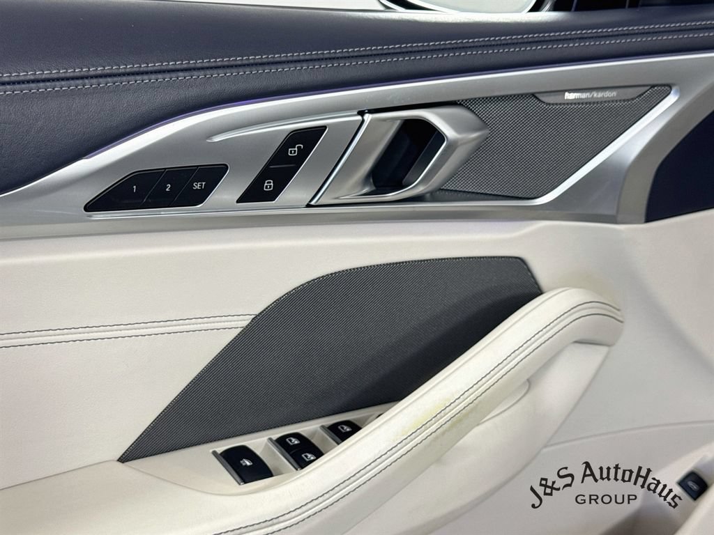 Used 2022 BMW 840i Convertible RWD image 24