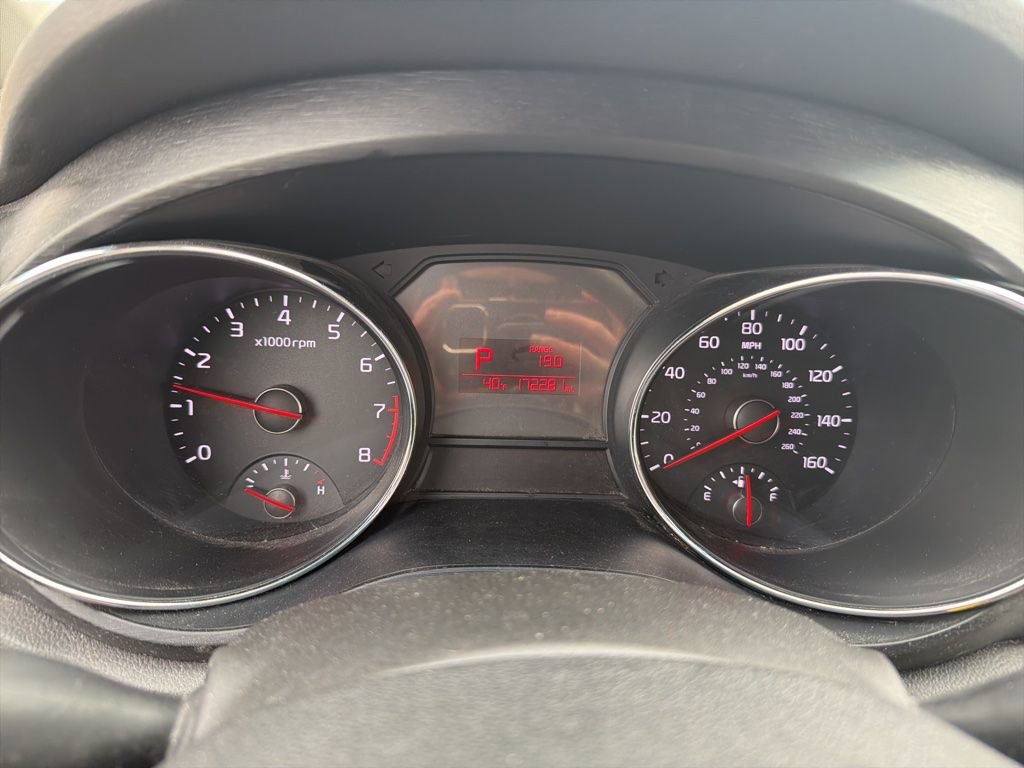 Used 2016 Kia Sedona LX w/ LX Convenience Package image 17