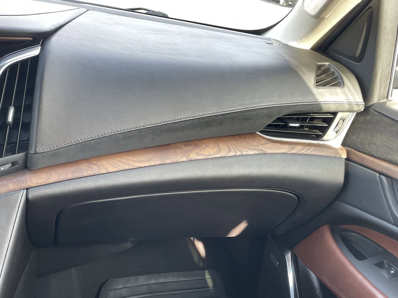 Used 2015 Cadillac Escalade Premium AWD/4WD image 16