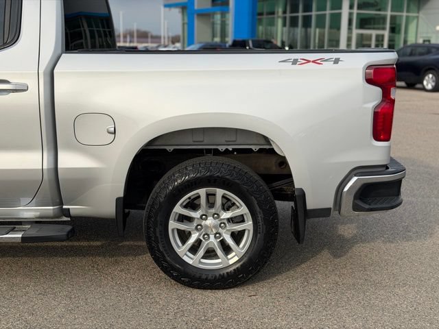 Used 2021 Chevrolet Silverado 1500 LT AWD/4WD image 12