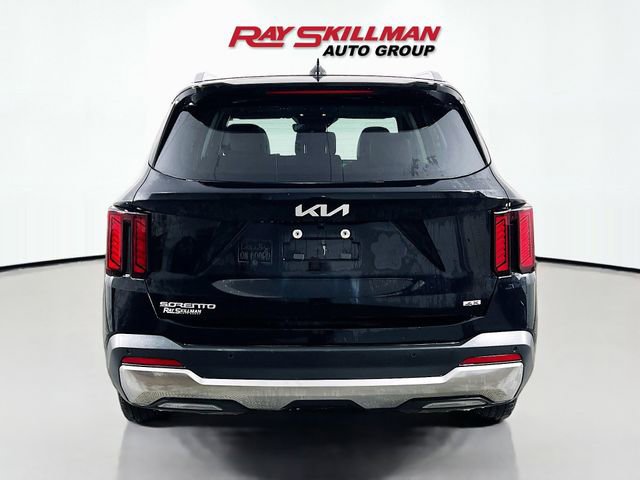 Used 2024 Kia Sorento S w/ Panoramic Sunroof Package AWD/4WD image 6