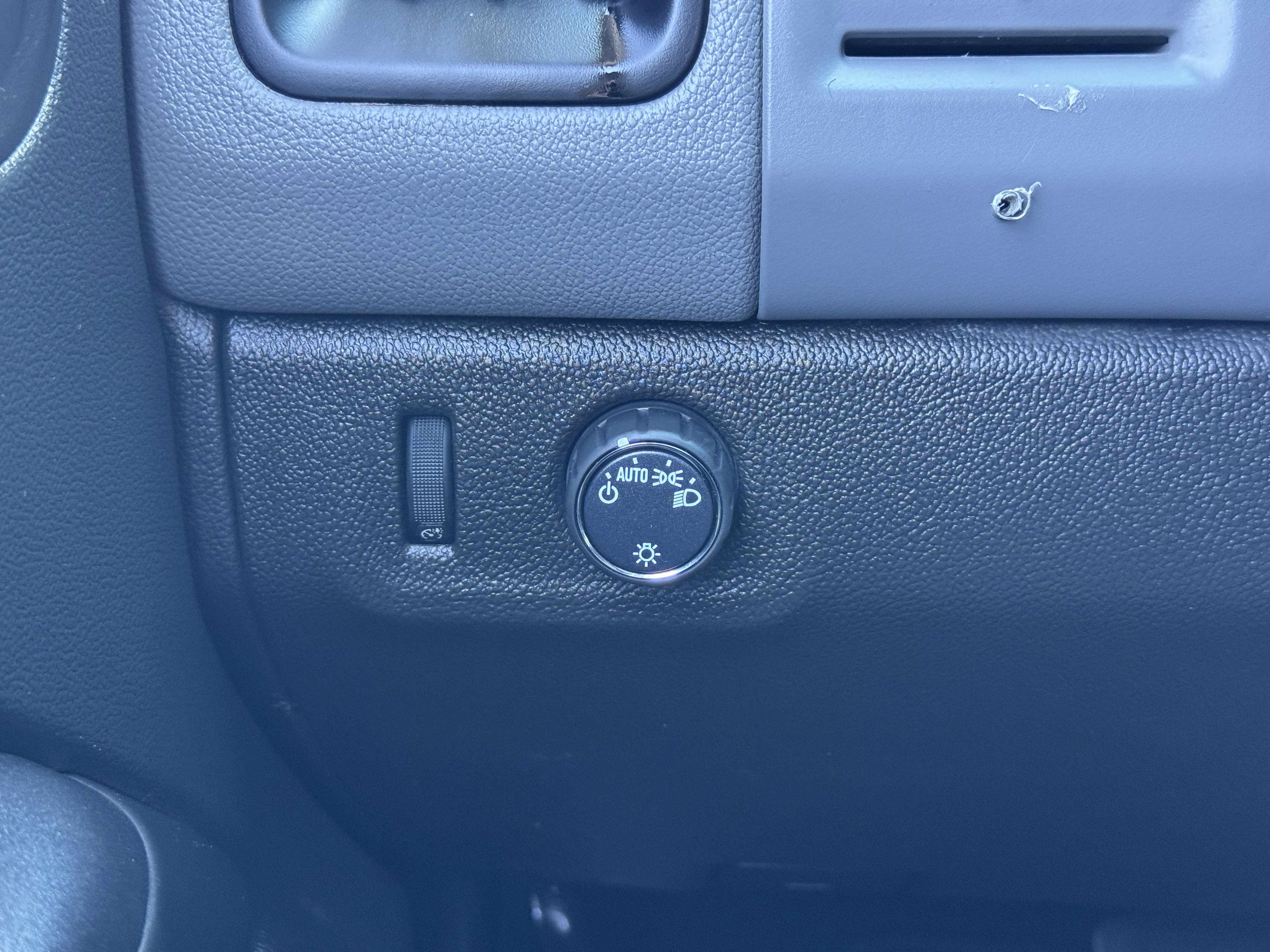 Used 2020 Chevrolet Colorado W/T w/ WT Convenience Package image 32