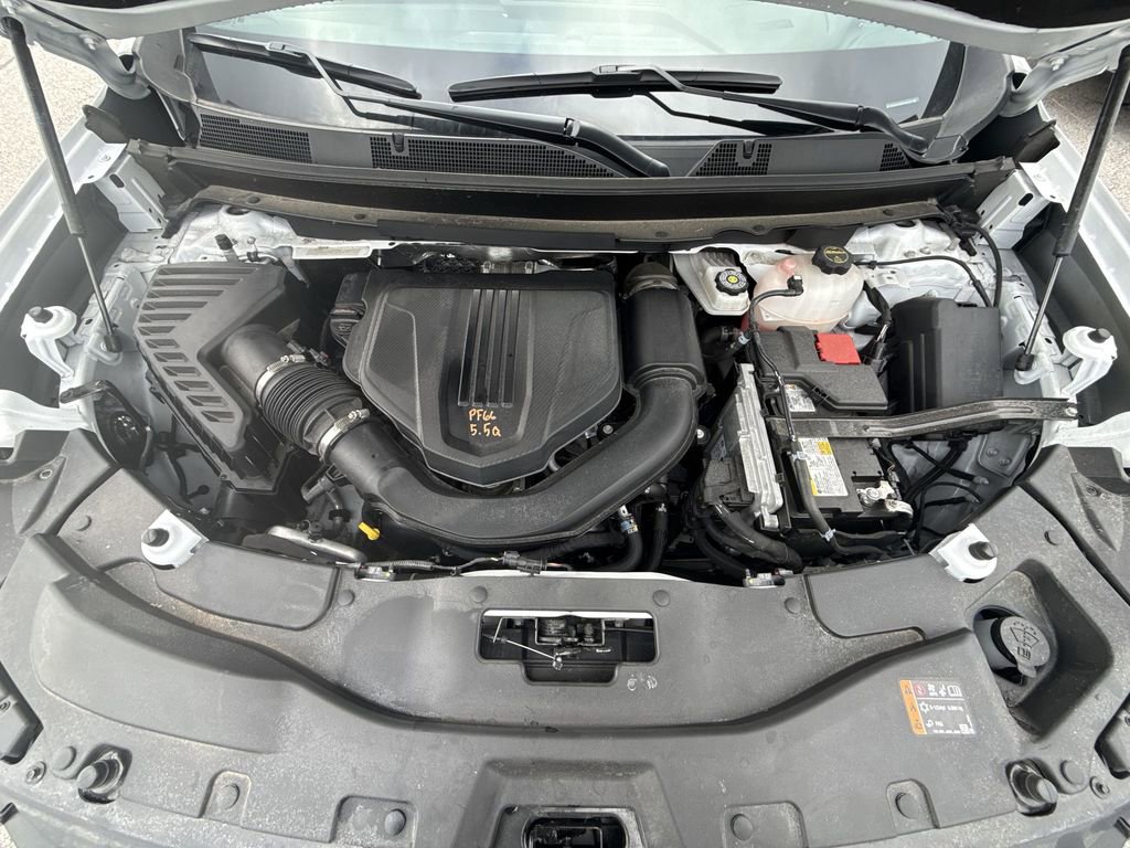 Used 2025 GMC Acadia Elevation image 17