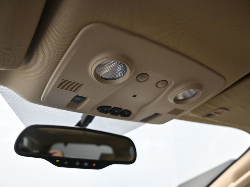 Used 2009 Chevrolet Traverse LTZ image 20