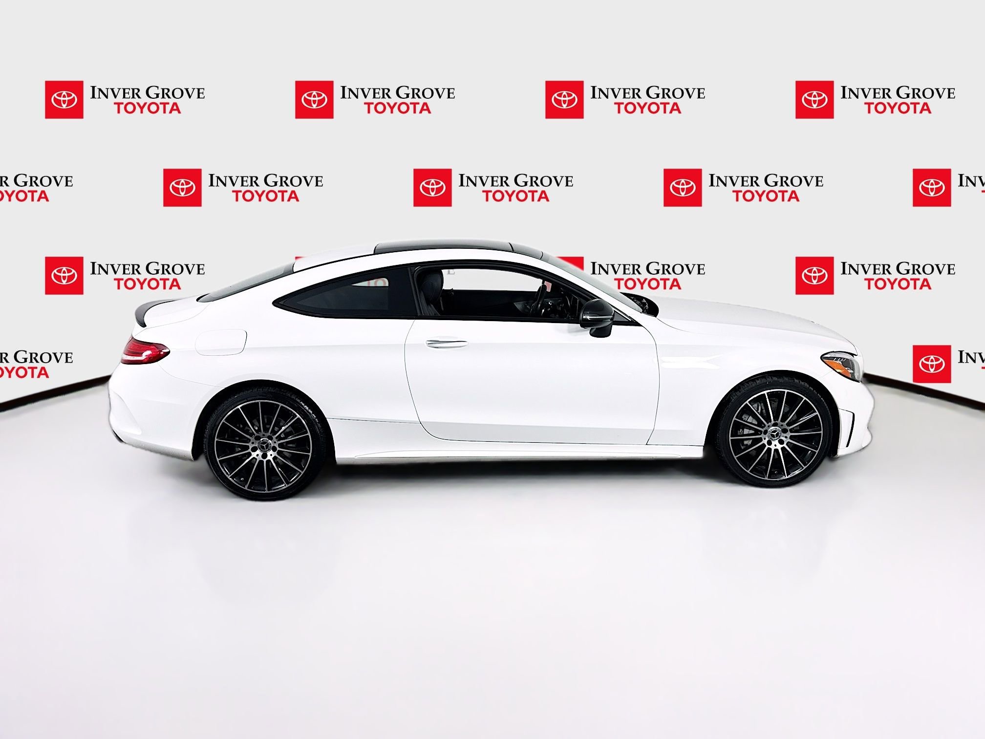 Used 2019 Mercedes-Benz C 300 4MATIC Coupe image 4