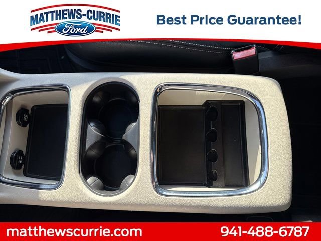 Used 2014 Dodge Grand Caravan SXT FWD image 21
