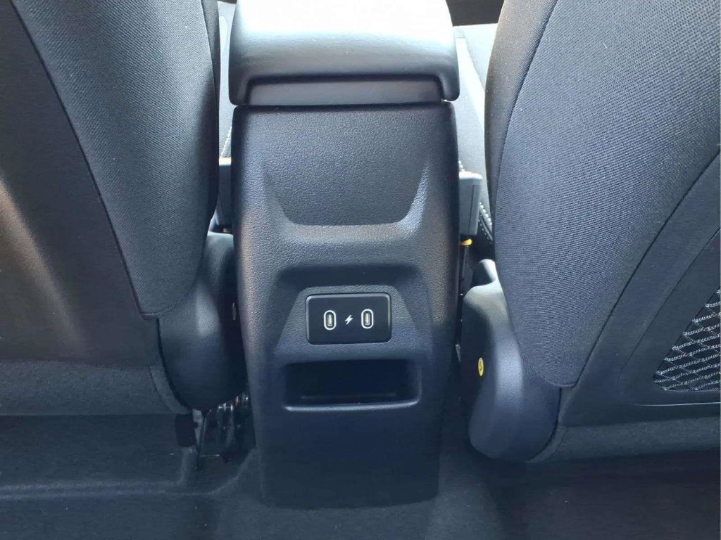 New 2026 Hyundai Venue SEL FWD image 11