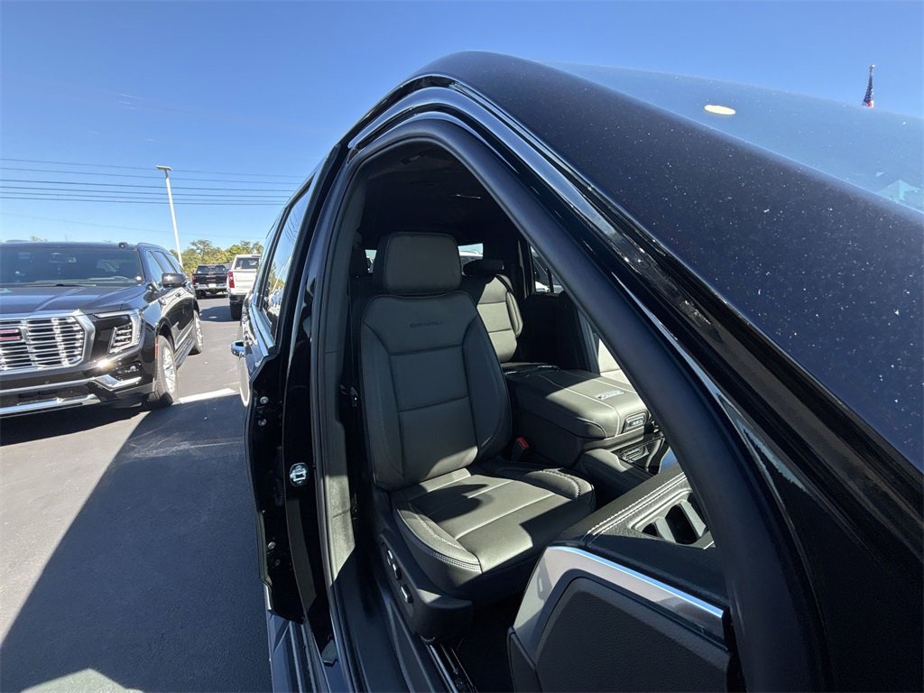 New 2026 GMC Yukon XL Denali image 30
