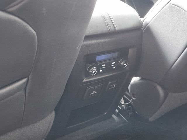 Used 2022 Chevrolet Traverse Premier FWD image 32