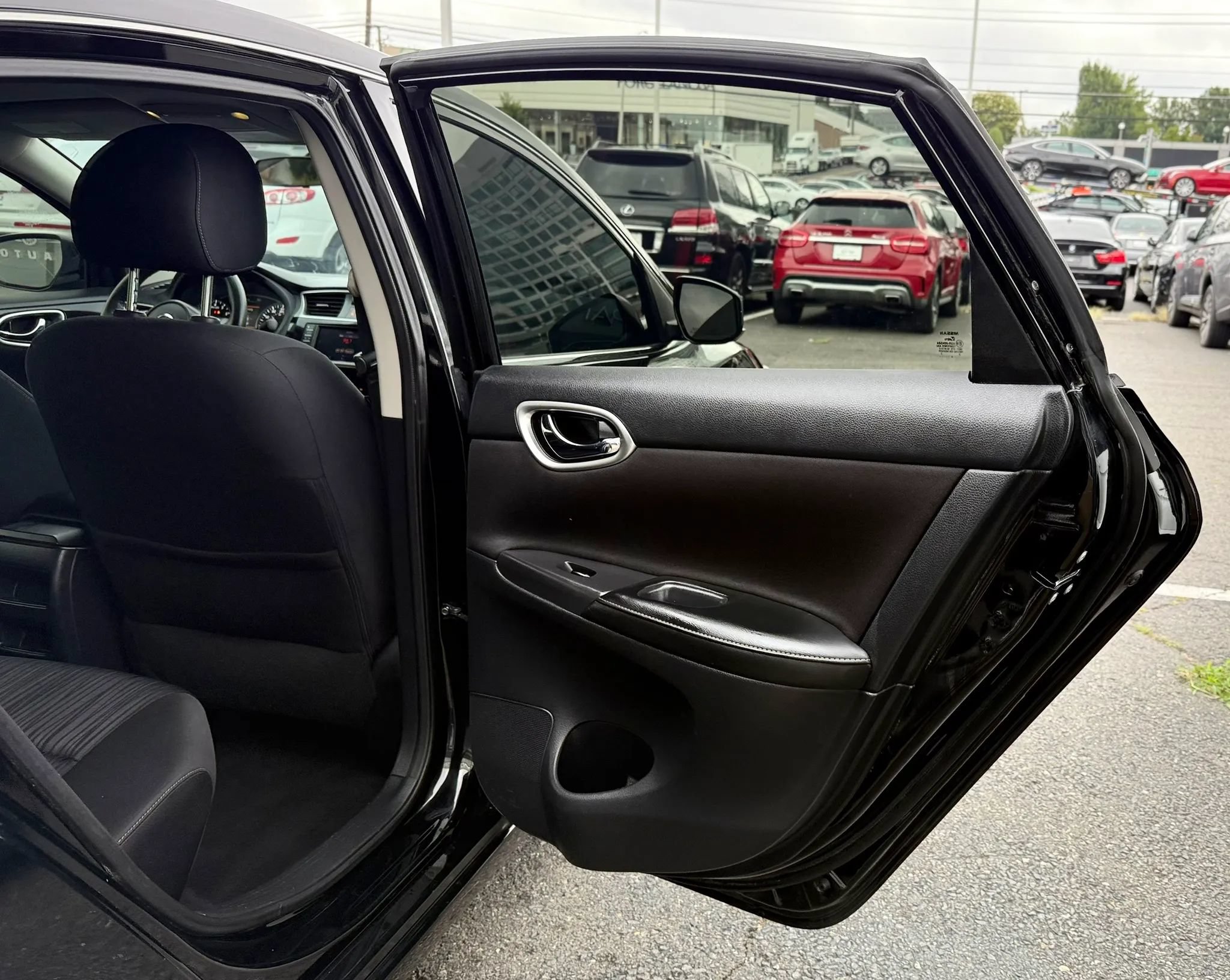Used 2019 Nissan Sentra SV FWD image 28