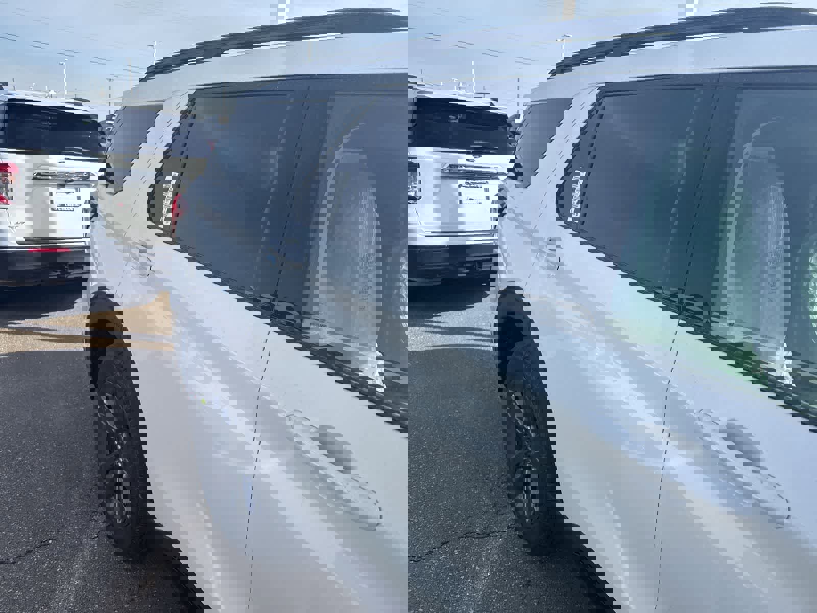 New 2026 Ford Explorer Active w/ Active Comfort Package image 14