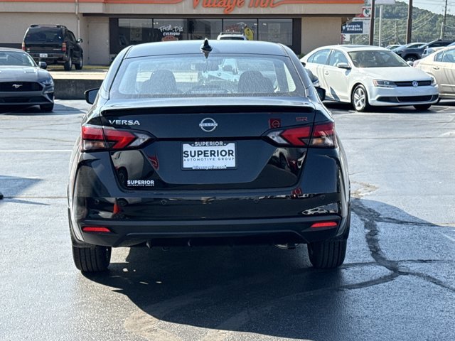 New 2025 Nissan Versa SR w/ Trunk Package image 4