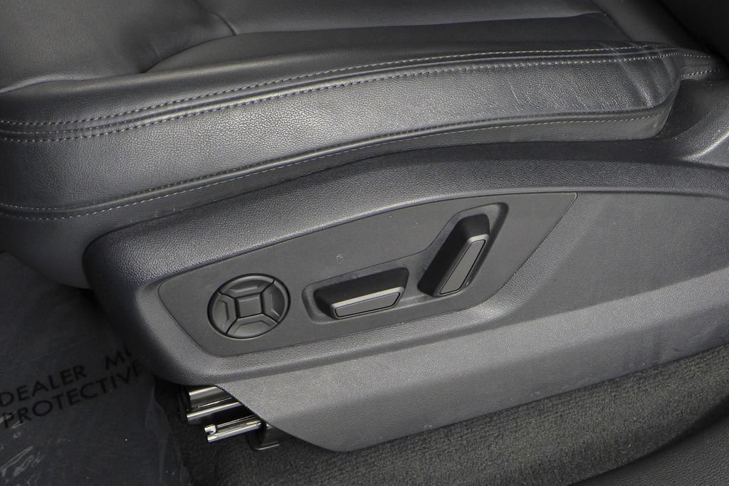 Used 2023 Audi Q7 2.0T Premium Plus w/ Premium Plus Package AWD/4WD image 23